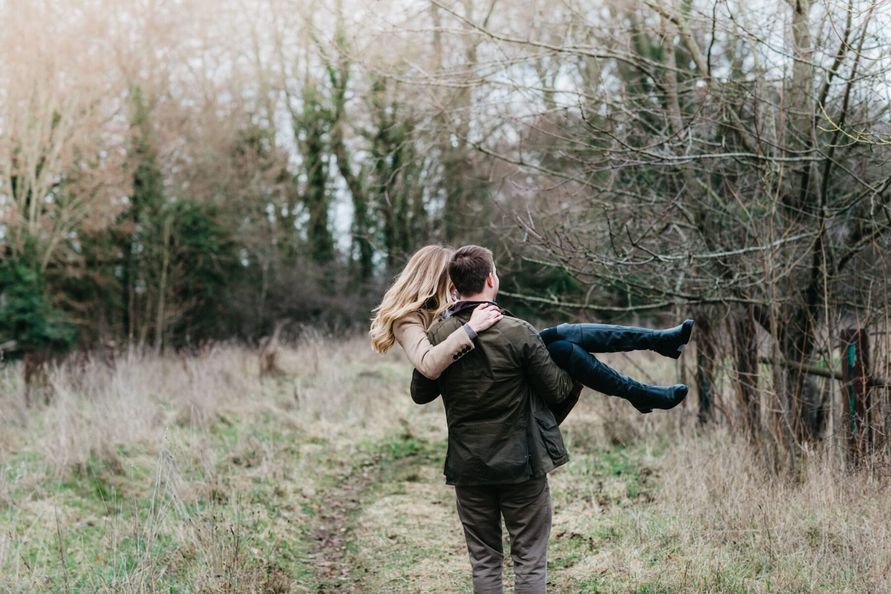 PRE WEDDING SHOOT 12 HollyandJake Cotswoldpreweddingshoot 7 e1673862137371