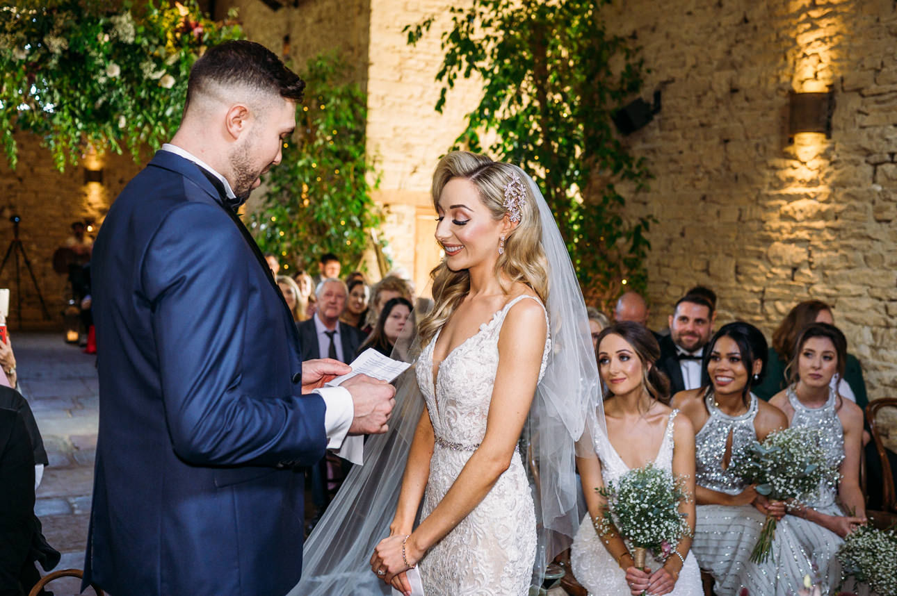 AN AUTUMN CRIPPS BARN WEDDING 16 AUTUMN CRIPPS BARN WEDDING CEREMONY