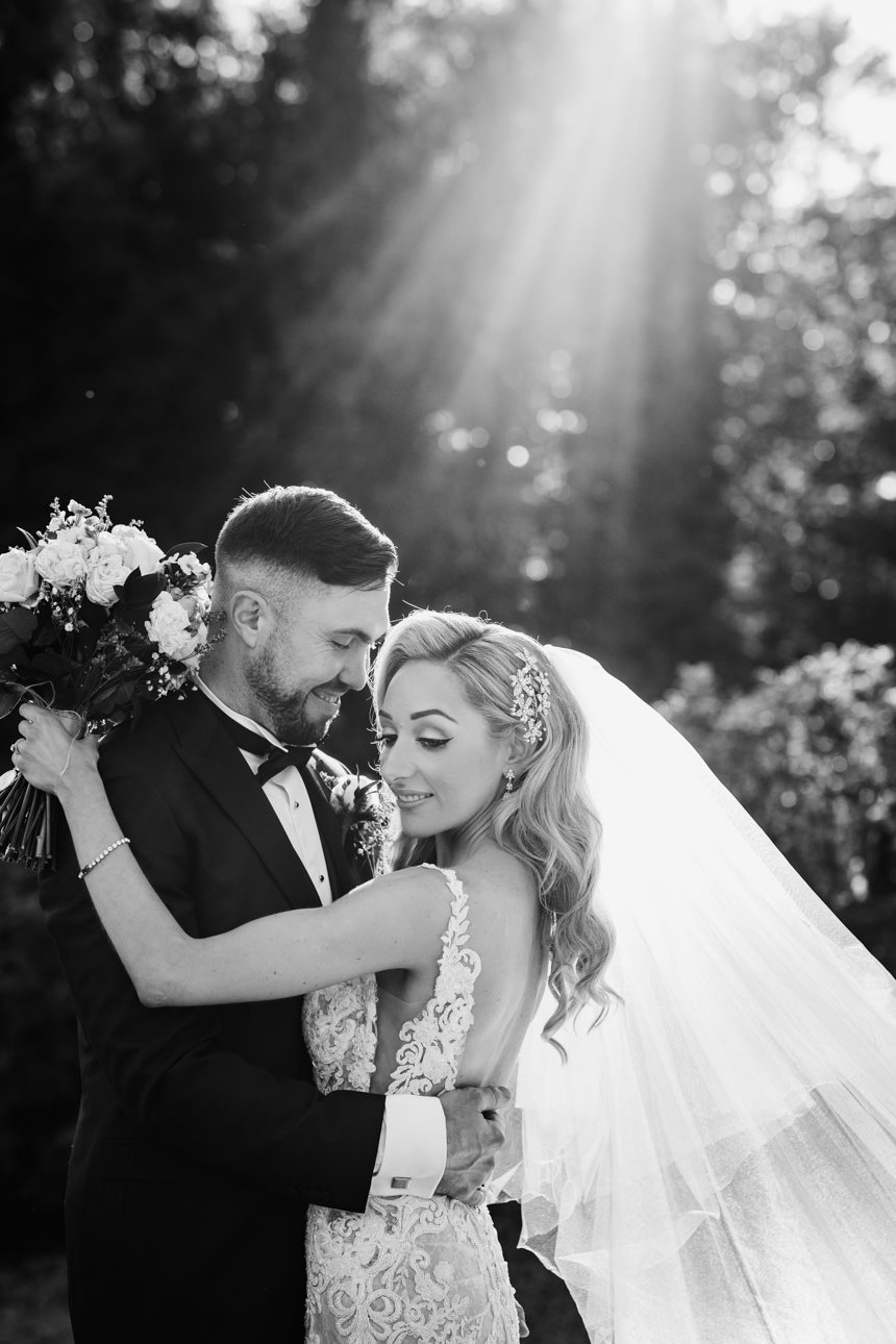 AN AUTUMN CRIPPS BARN WEDDING 32 AUTUMN CRIPPS BARN WEDDING PORTRAITS