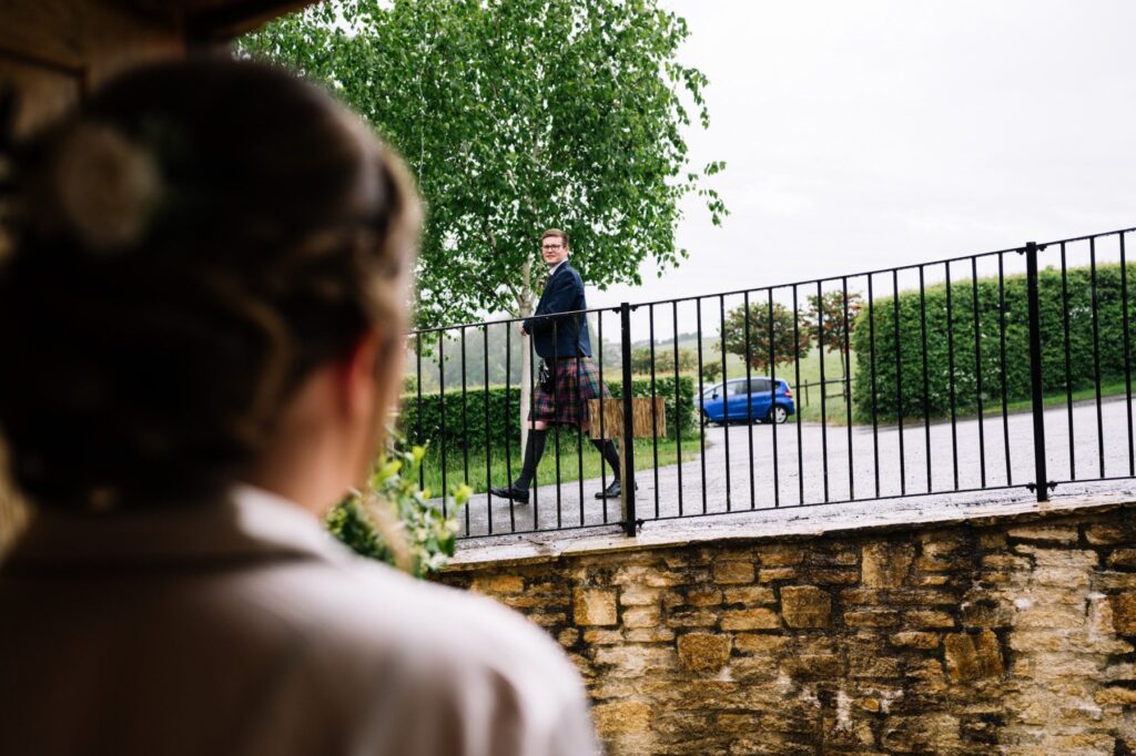 Kingscote barn wedding photographer
