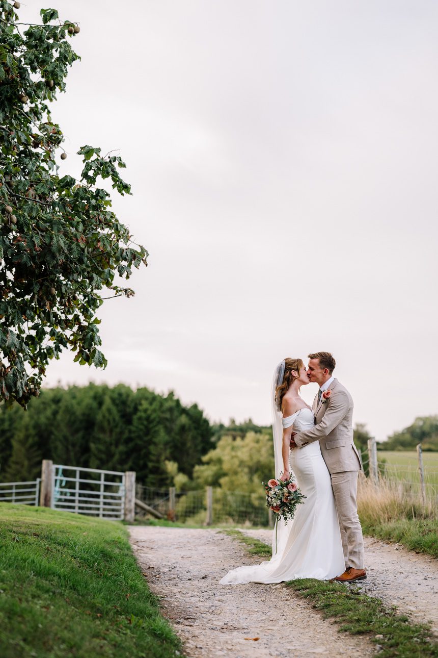 Upcote Barn wedding photographer