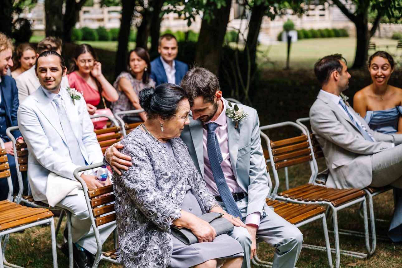 guests at Cripps Barn wedding