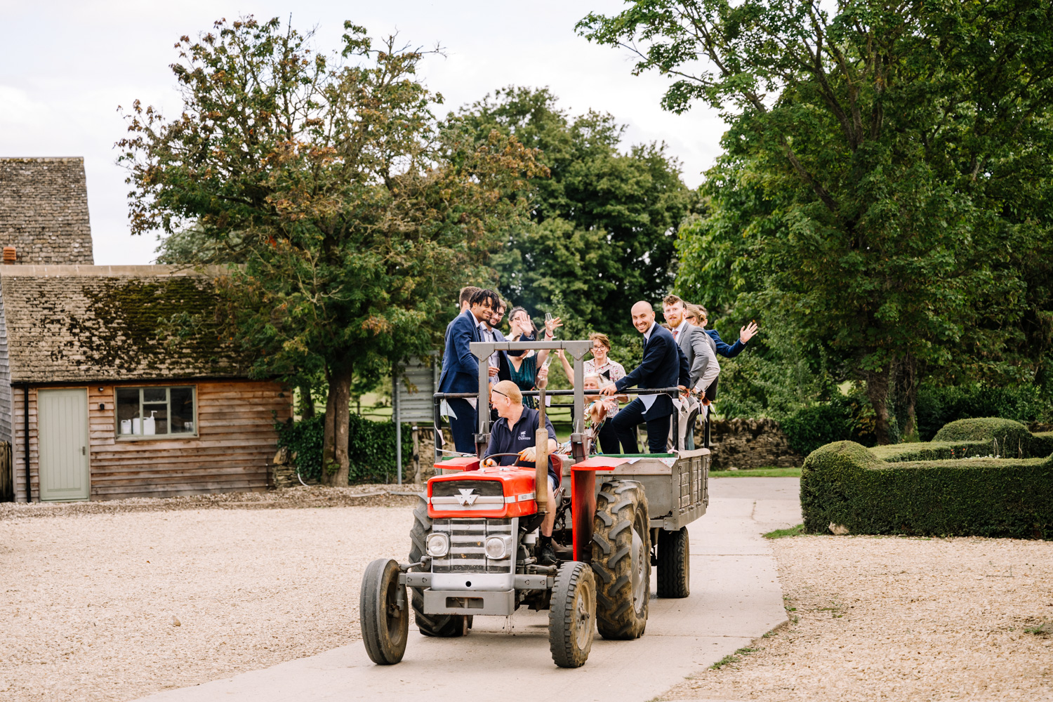 OXLEAZE BARN WEDDING PHOTOGRAPHER 119 DSC 5729
