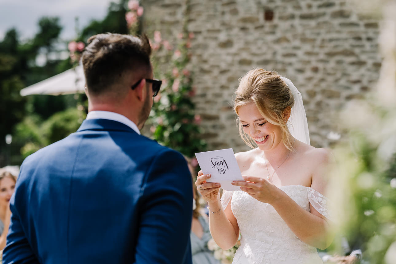 Kingscote Barn outdoor wedding ceremony