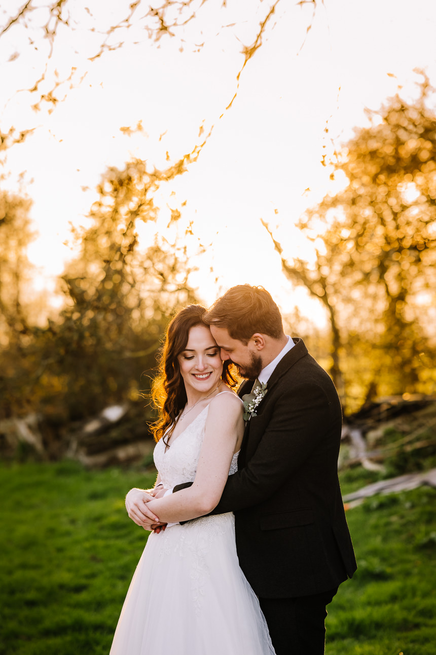 OXLEAZE BARN WEDDING PHOTOGRAPHER 101 Golden hour wedding photography 31