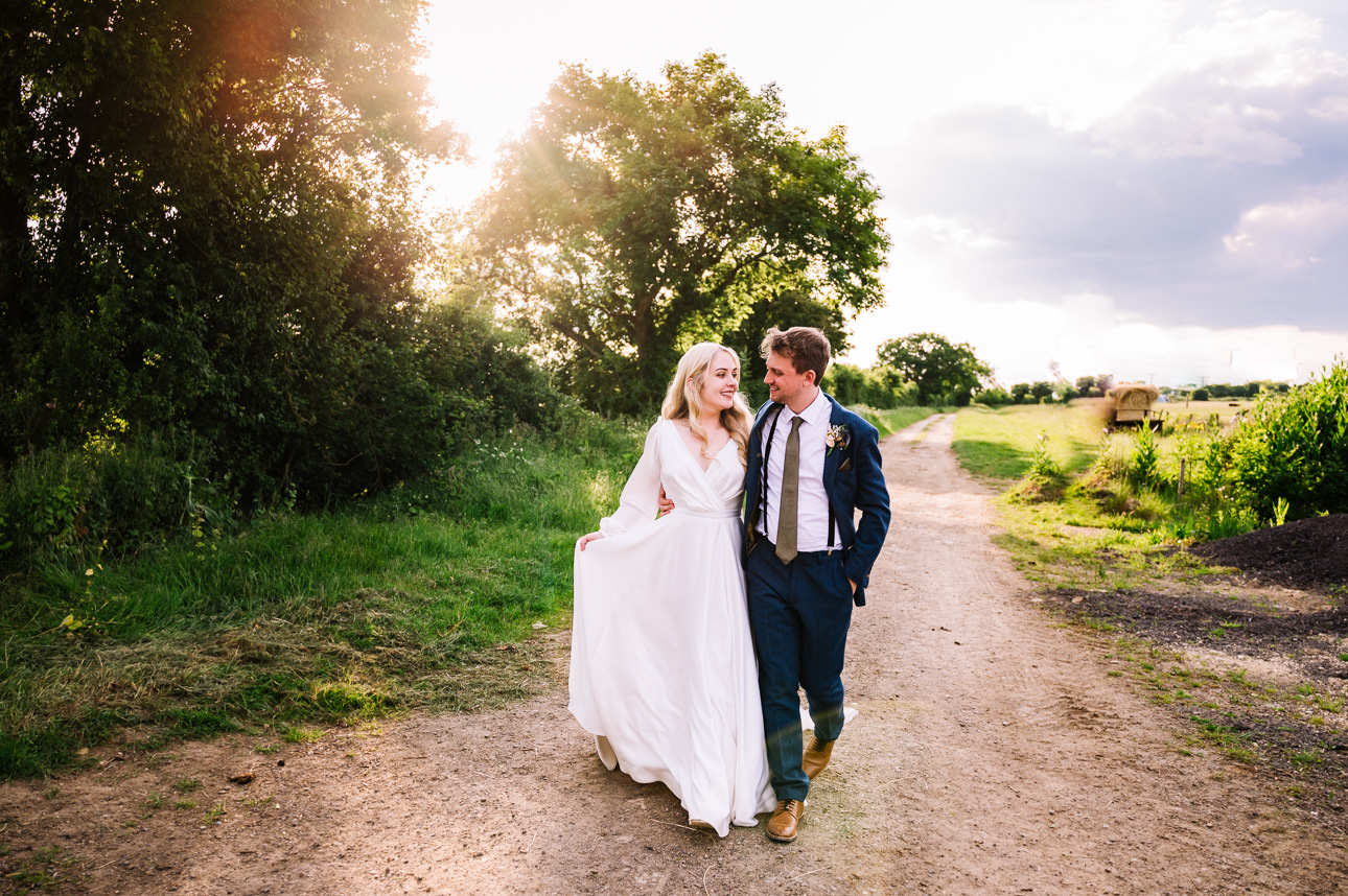 OXLEAZE BARN WEDDING PHOTOGRAPHER 102 Golden hour wedding photography 34