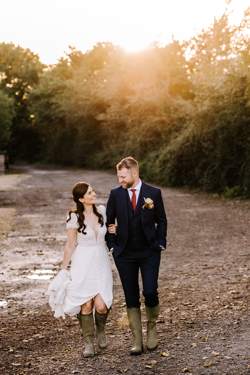 OXLEAZE BARN WEDDING PHOTOGRAPHER 103 Golden hour wedding photography 38