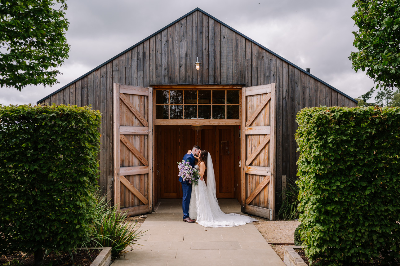 HYDE BARN WEDDING PHOTOGRAPHER 49 svg%3E