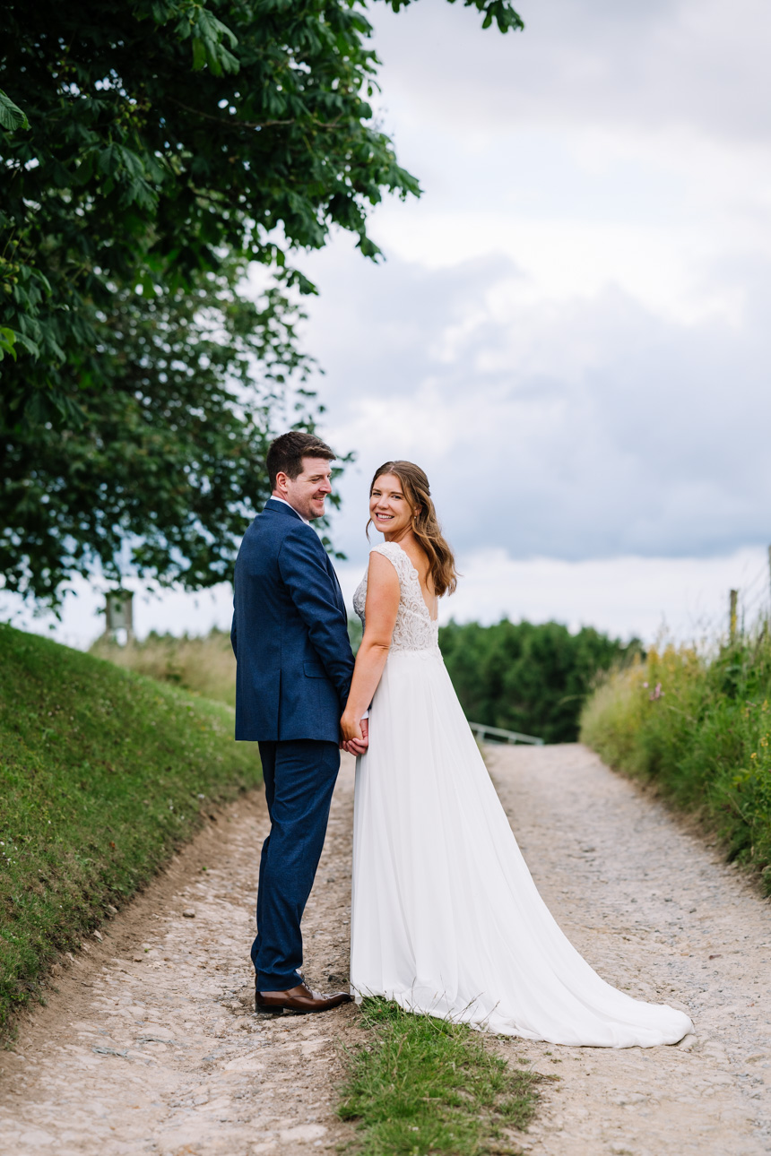 THE BARN AT UPCOTE WEDDING PHOTOGRAPHER 129 TJ2 6219