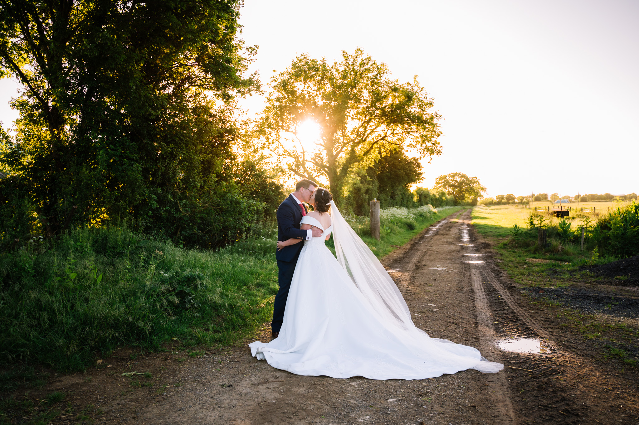 OXLEAZE BARN WEDDING PHOTOGRAPHER 84 svg%3E
