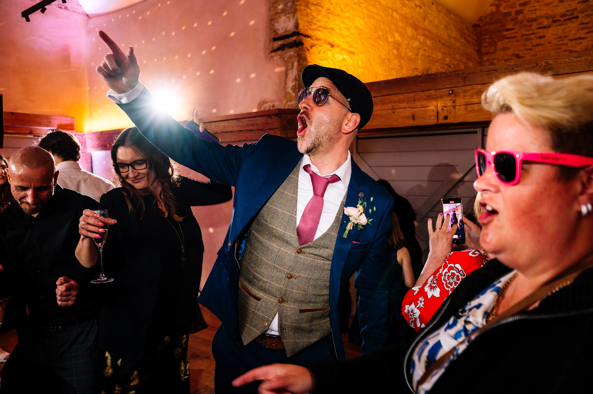 OXLEAZE BARN WEDDING PHOTOGRAPHER 126 TJ6 0903
