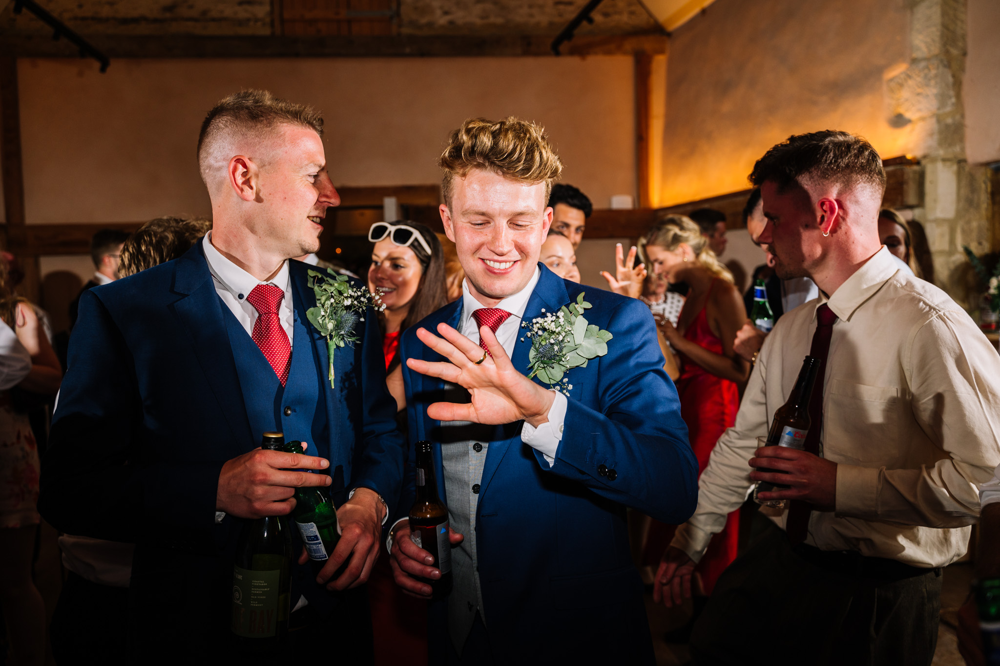 OXLEAZE BARN WEDDING PHOTOGRAPHER 129 TJ6 3794