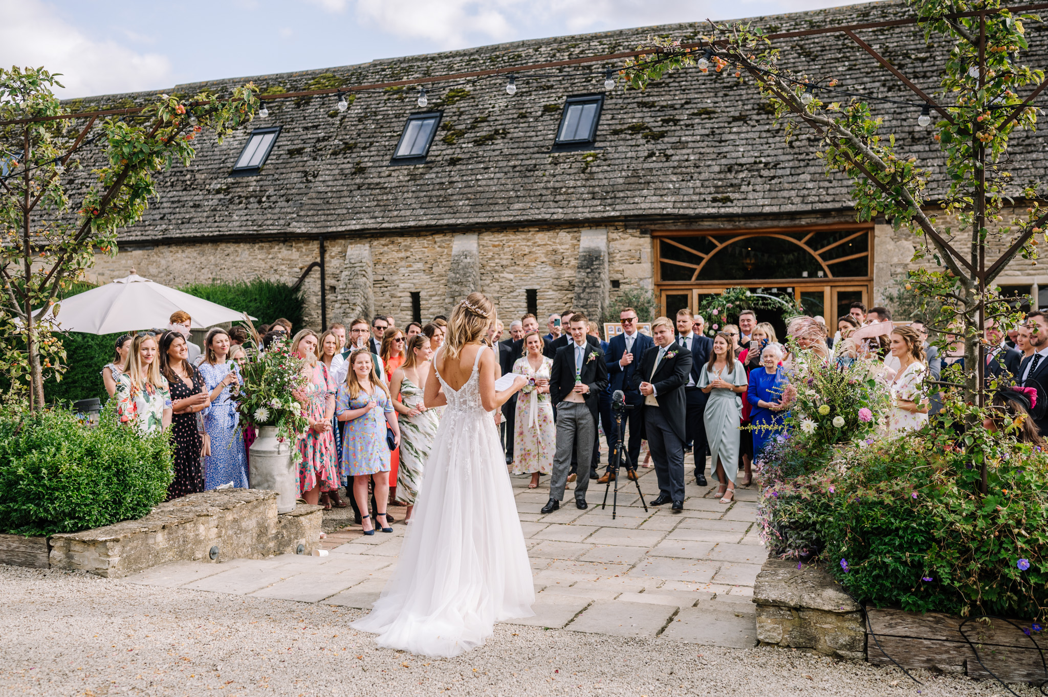 OXLEAZE BARN WEDDING PHOTOGRAPHER 167 TJ6 7398