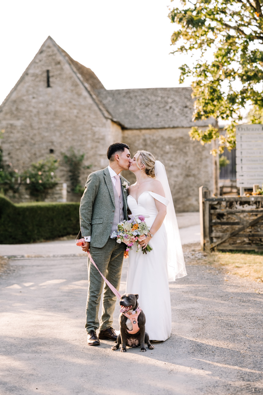 OXLEAZE BARN WEDDING PHOTOGRAPHER 176 TJ7 2173 1