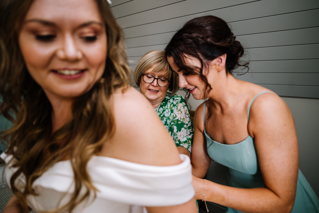 OXLEAZE BARN WEDDING PHOTOGRAPHER 26 Oxleaze Barn wedding Photographer