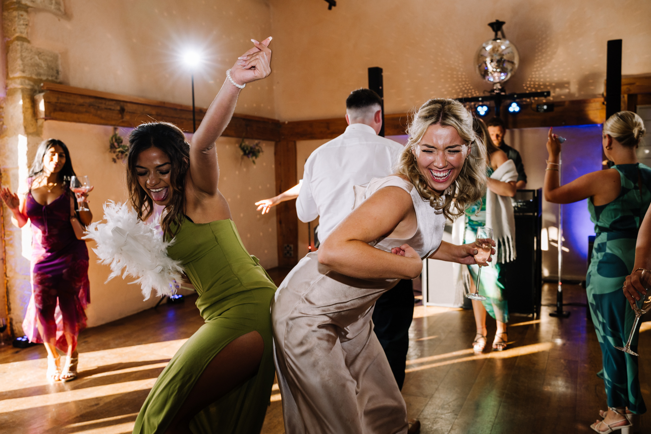 OXLEAZE BARN WEDDING PHOTOGRAPHER 134 TJ8 3710
