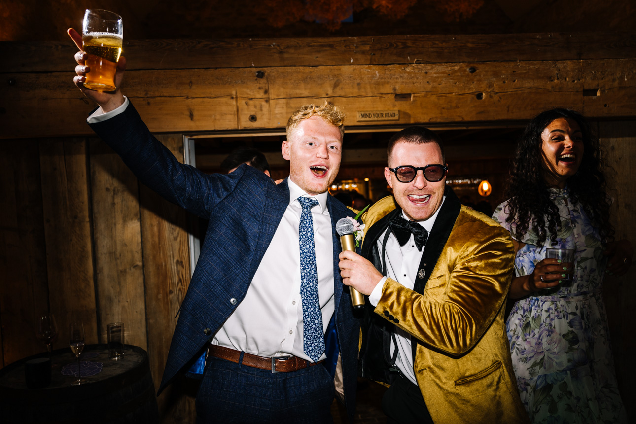 OXLEAZE BARN WEDDING PHOTOGRAPHER 139 TJ8 4743