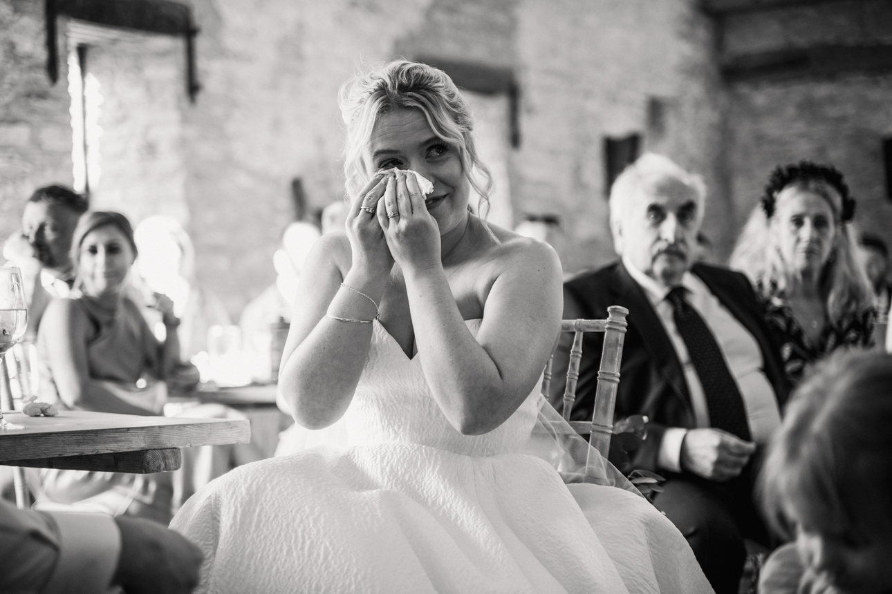 OXLEAZE BARN WEDDING PHOTOGRAPHER 143 TJ8 5334