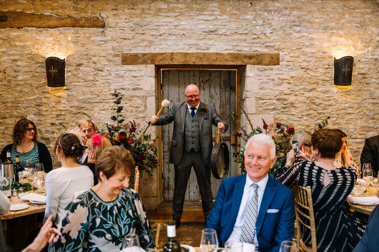 OXLEAZE BARN WEDDING PHOTOGRAPHER 144 TJ8 5679