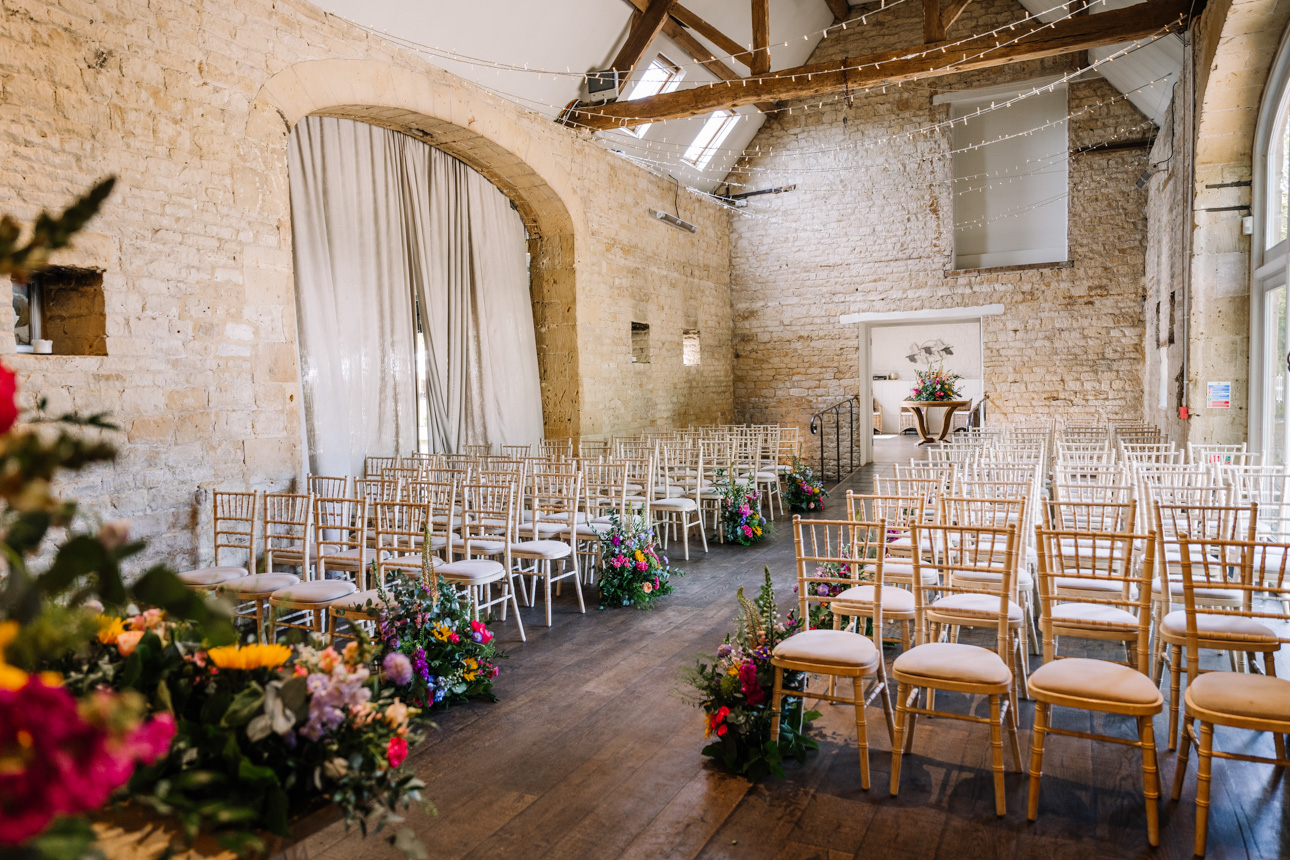LAPSTONE BARN WEDDING PHOTOGRAPHER 33 svg%3E