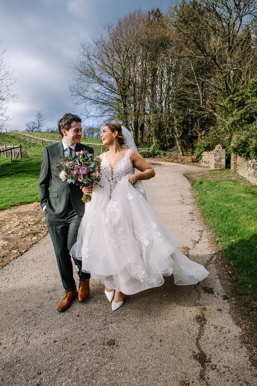 NATURAL WEDDING PHOTOGRAPHY 59 Kimberley and Barclay Kingscote Barn Wedding 530