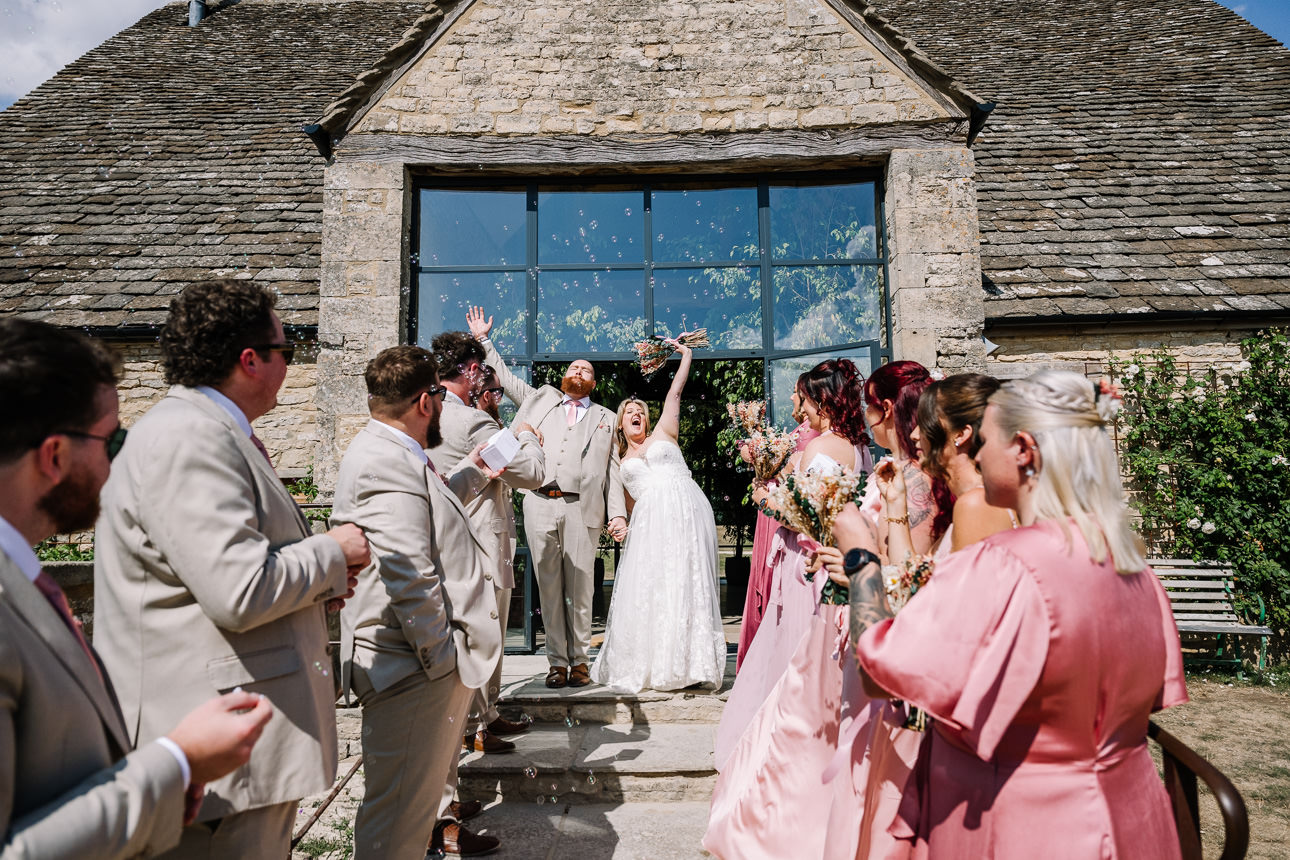 OLD GORE WEDDING PHOTOGRAPHER 45 confettit exit at old gore barn